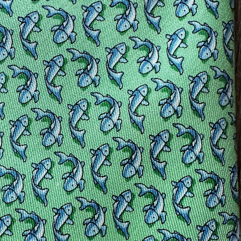 Vineyard Vines Light Green Whale of a tie